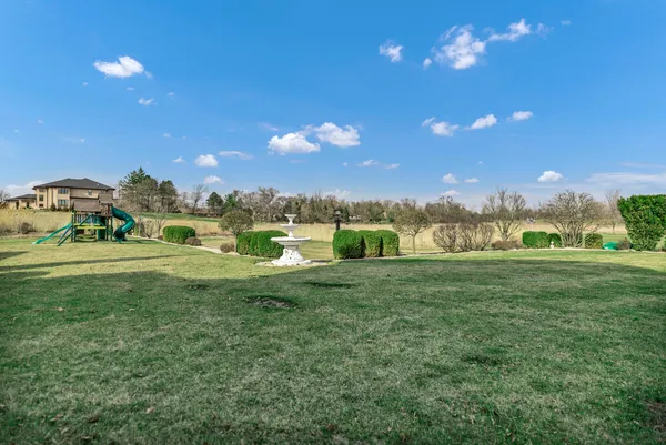 $2,800,000 | 15 Terra Vita Court, South Barrington, IL 60010