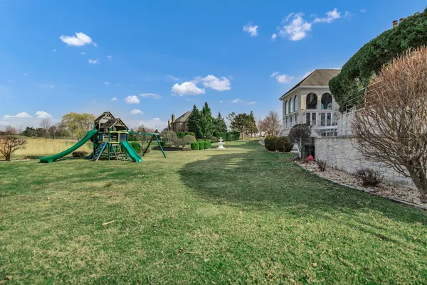 $2,800,000 | 15 Terra Vita Court, South Barrington, IL 60010