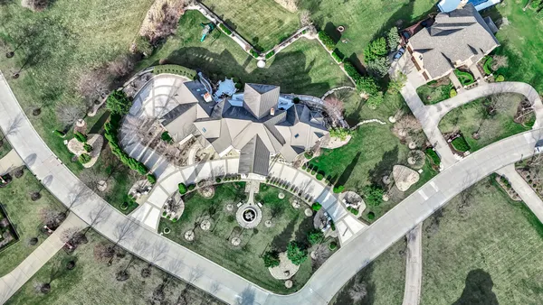 $2,800,000 | 15 Terra Vita Court, South Barrington, IL 60010