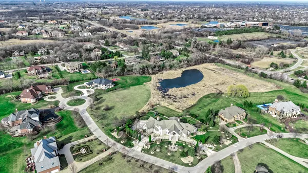 $2,800,000 | 15 Terra Vita Court, South Barrington, IL 60010
