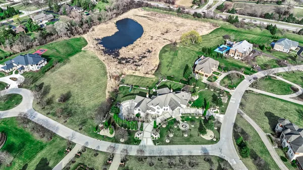 $2,800,000 | 15 Terra Vita Court, South Barrington, IL 60010