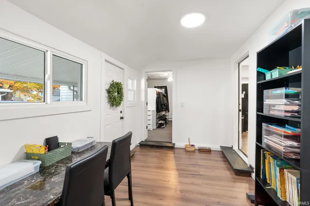 $179,900 | 325 North Wayne Street, Warren, IN 46792