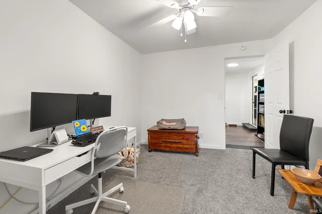 $179,900 | 325 North Wayne Street, Warren, IN 46792