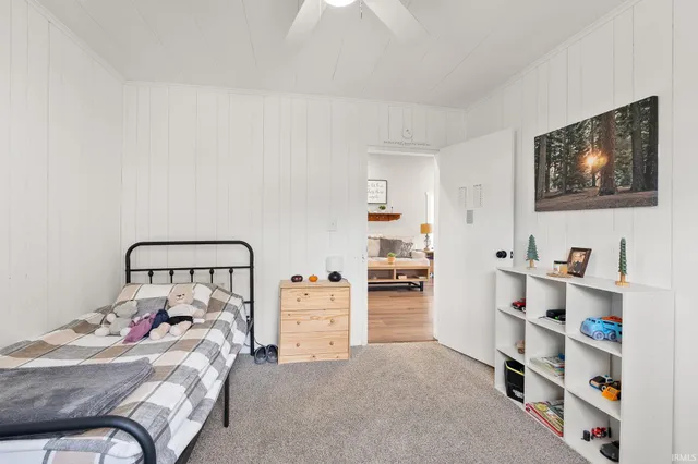 $179,900 | 325 North Wayne Street, Warren, IN 46792