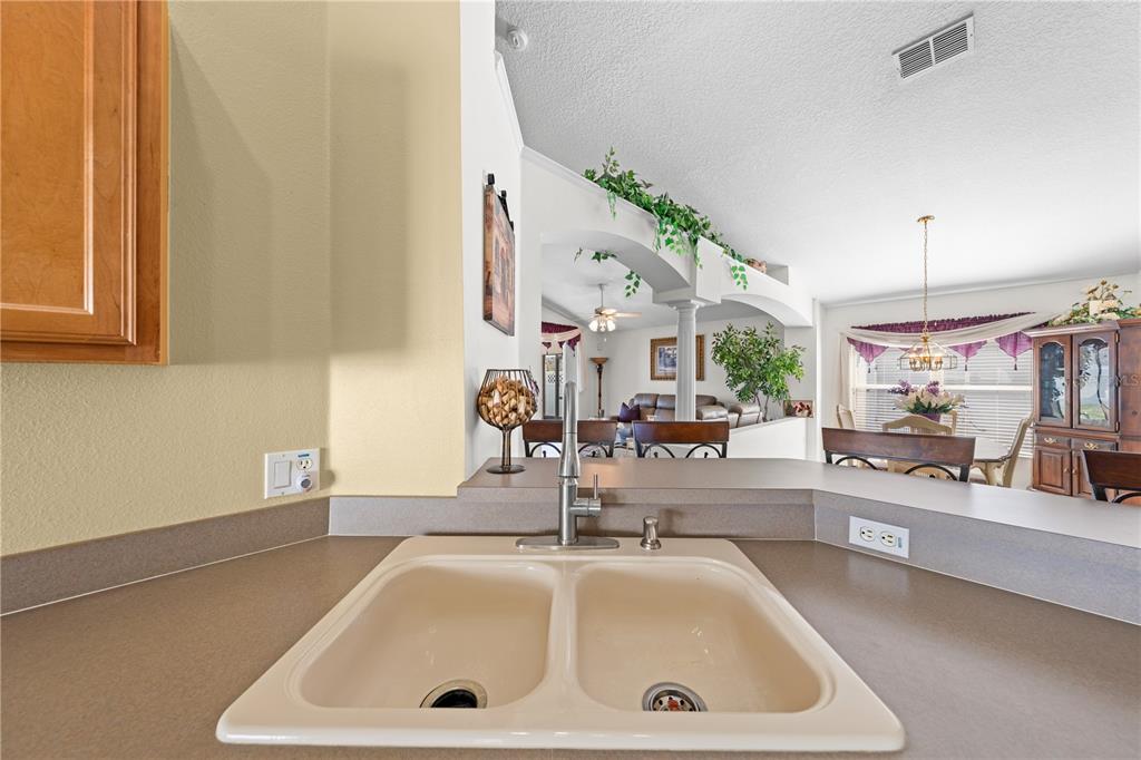 2513 Crown Ridge Circle Kissimmee, FL 34744 - Photo 19 of 68 Gallery Image 19