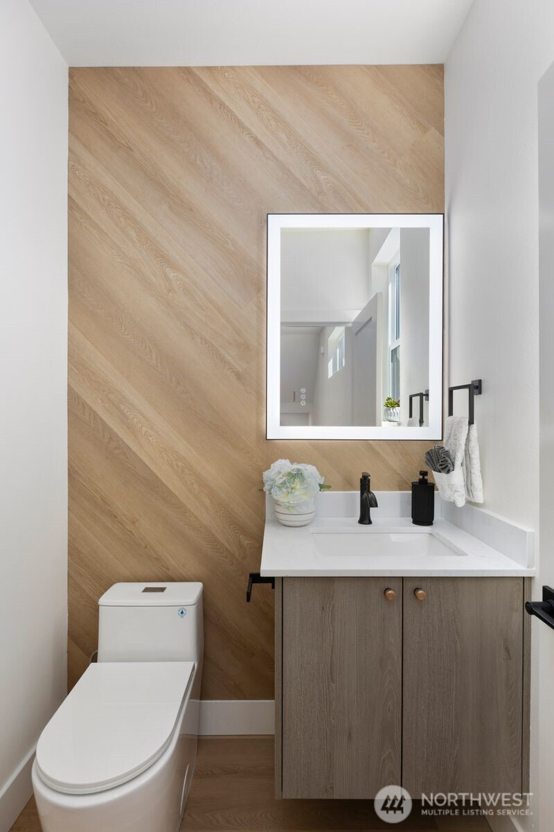 929 North 87th Street Seattle, WA 98103 - Photo 27 of 38