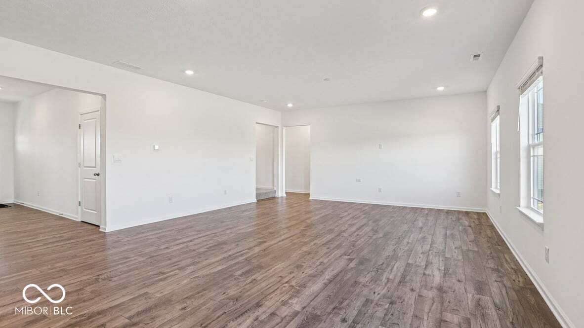 220 Aster Way Greenfield, IN 46140 - Photo 12 of 52