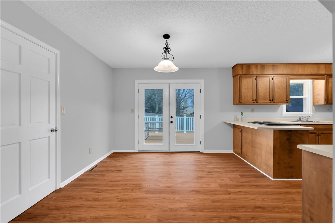 105 Ridgeway Court Easley, SC 29640 - Photo 9 of 29