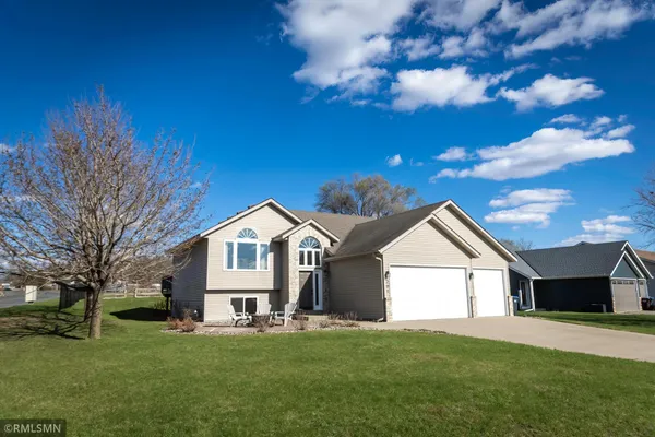 $395,000 | 201 Pine Street, Cannon Falls, MN 55009