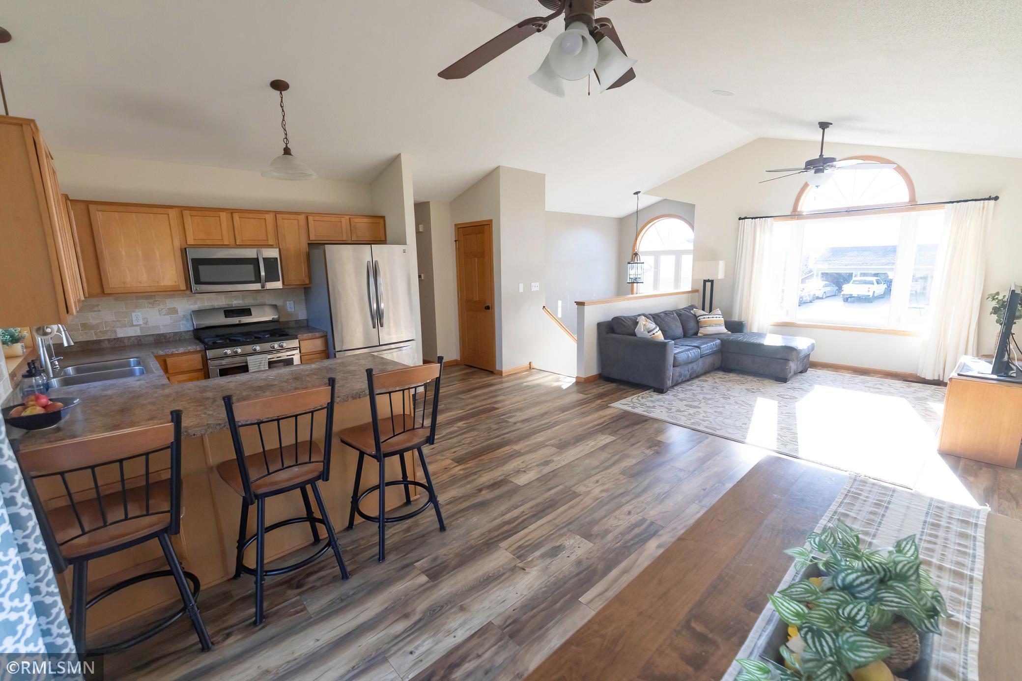 201 Pine Street Cannon Falls, MN 55009 - Photo 3 of 27