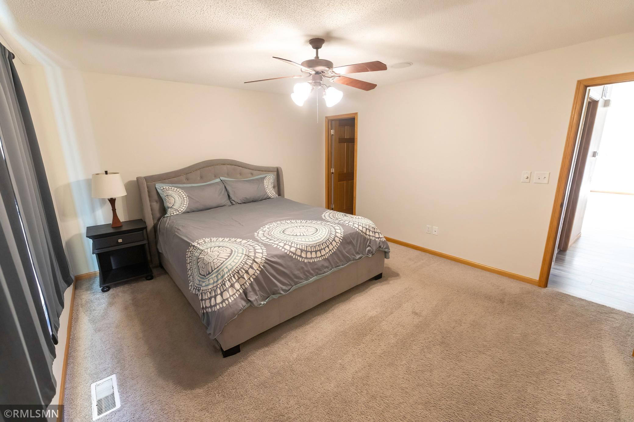 201 Pine Street Cannon Falls, MN 55009 - Photo 6 of 27