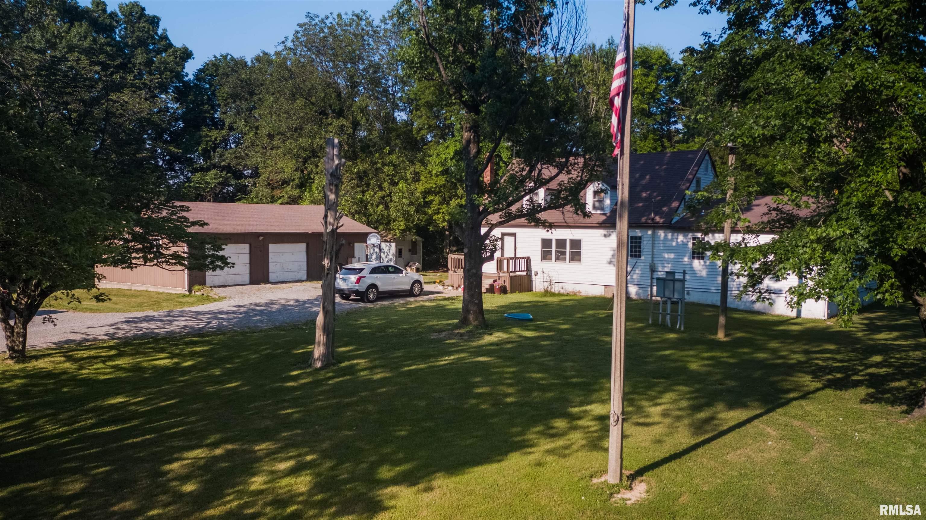 20094 Galatia Post Road Pittsburg, IL 62974 - Photo 1 of 32