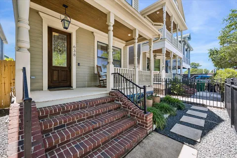 $825,000 | 638 West 17th Street, Houston, TX 77008