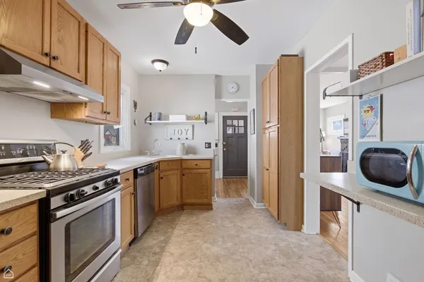$339,000 | 3236 Park Avenue, Brookfield, IL 60513