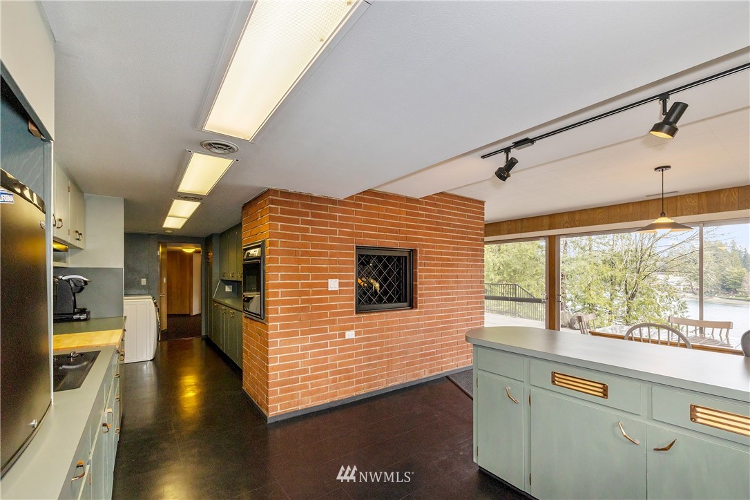 1600 Madrona Point Bremerton, WA 98312 - Photo 27 of 40 a view of gallery