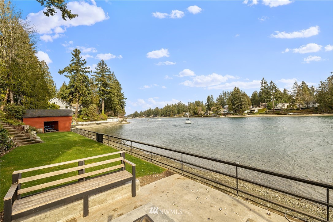 1600 Madrona Point Bremerton, WA 98312 - Photo 38 of 40 a view of building and lake