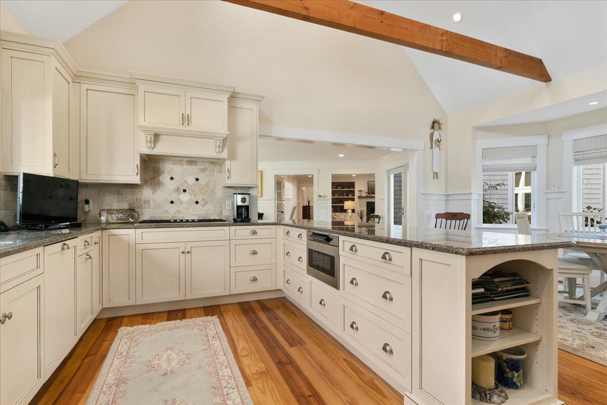 112 Tisquantum Road Chatham, MA 02633 - Photo 14 of 41 029-112Tis-129