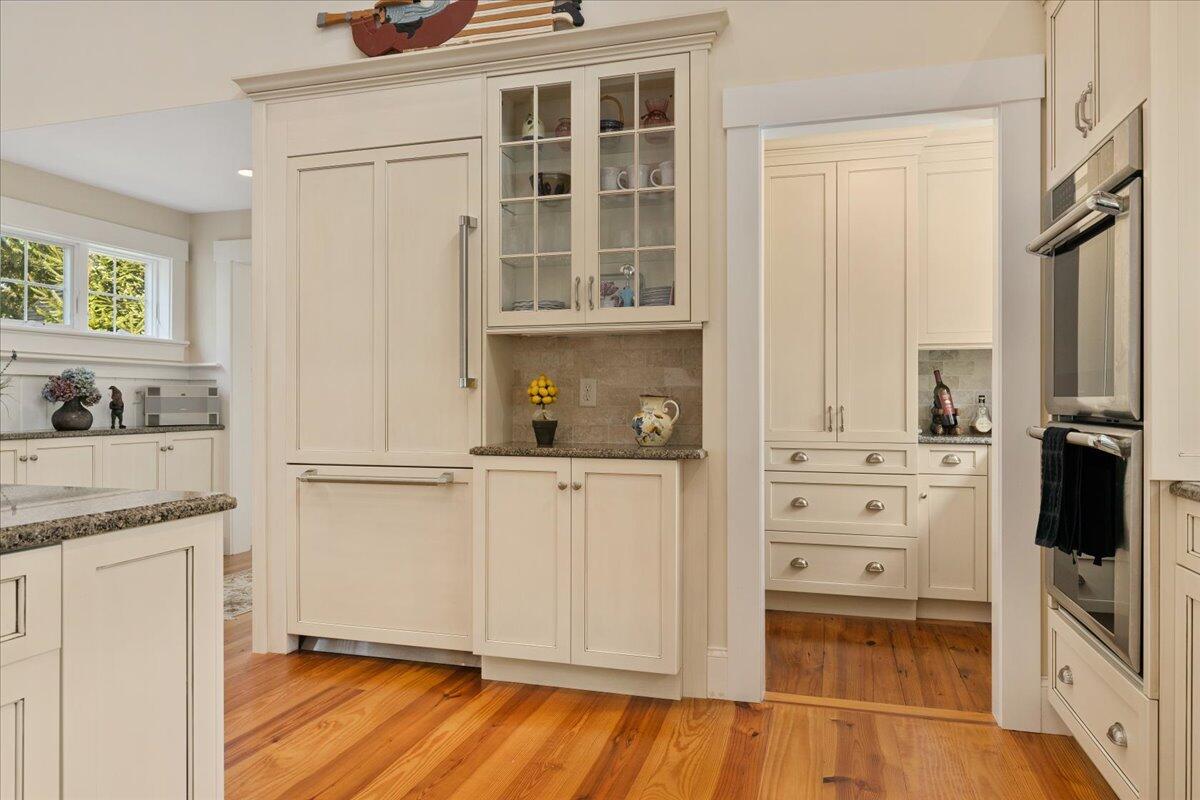 112 Tisquantum Road Chatham, MA 02633 - Photo 15 of 41 032-112Tis-132