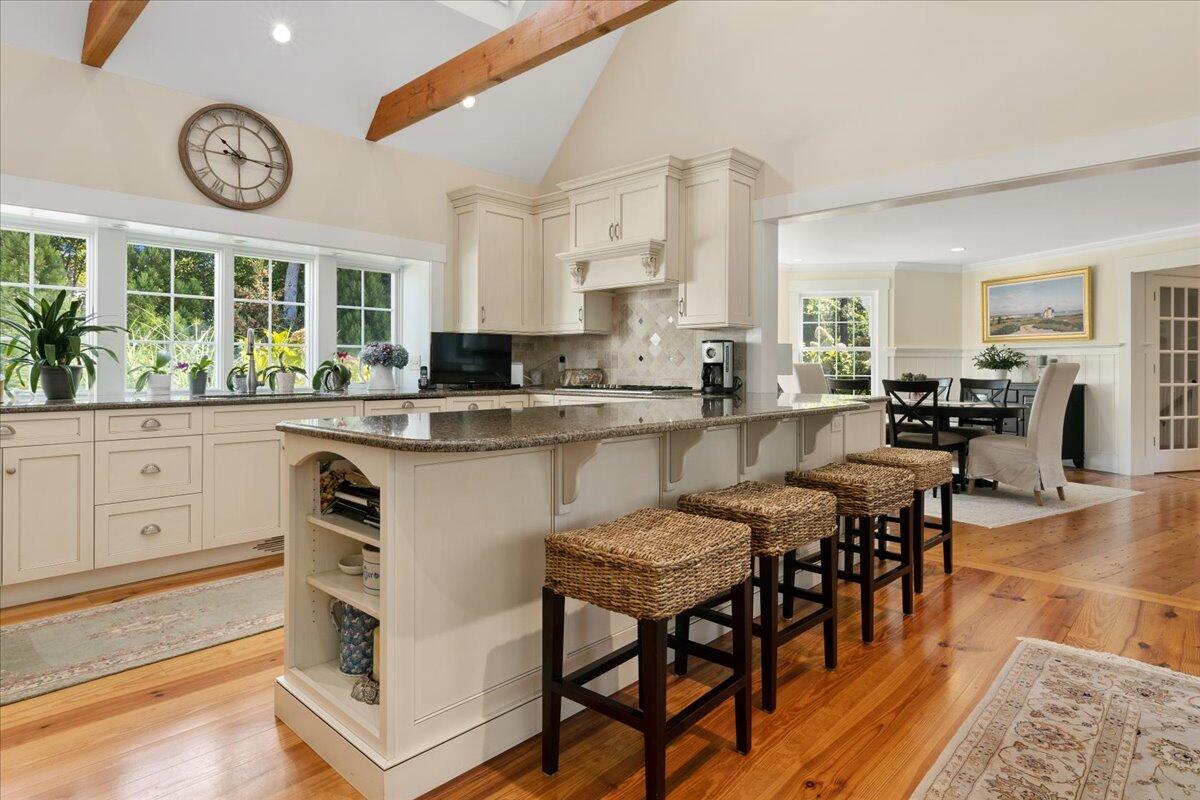 112 Tisquantum Road Chatham, MA 02633 - Photo 16 of 41 035-112Tis-135