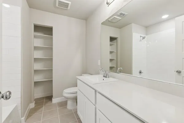 $409,990 | 1066 Dewy Lk Place, Lavon, TX 75166
