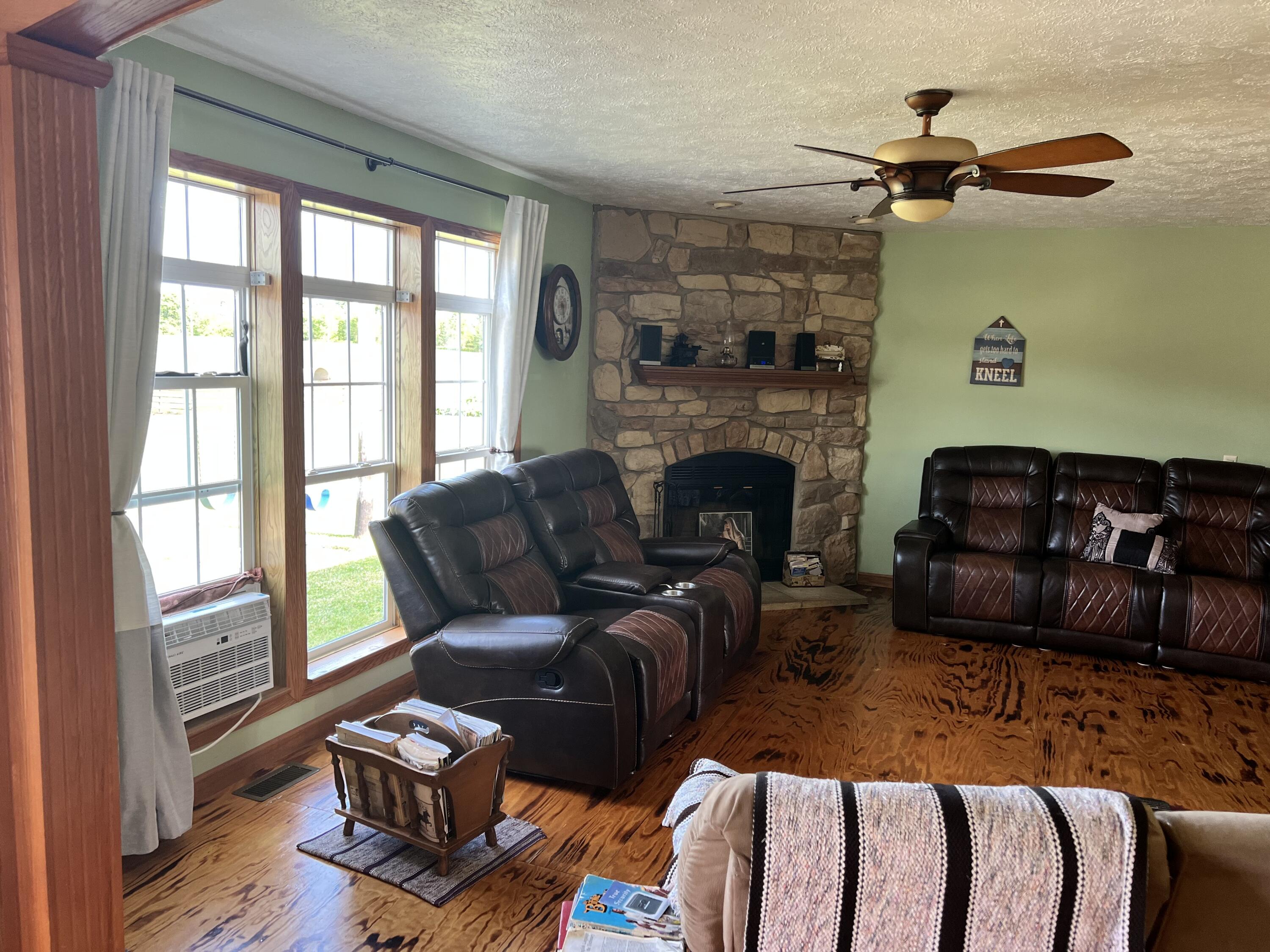 61169 Youngman Road Three Rivers, MI 49093 - Photo 5 of 28 IMG_2371