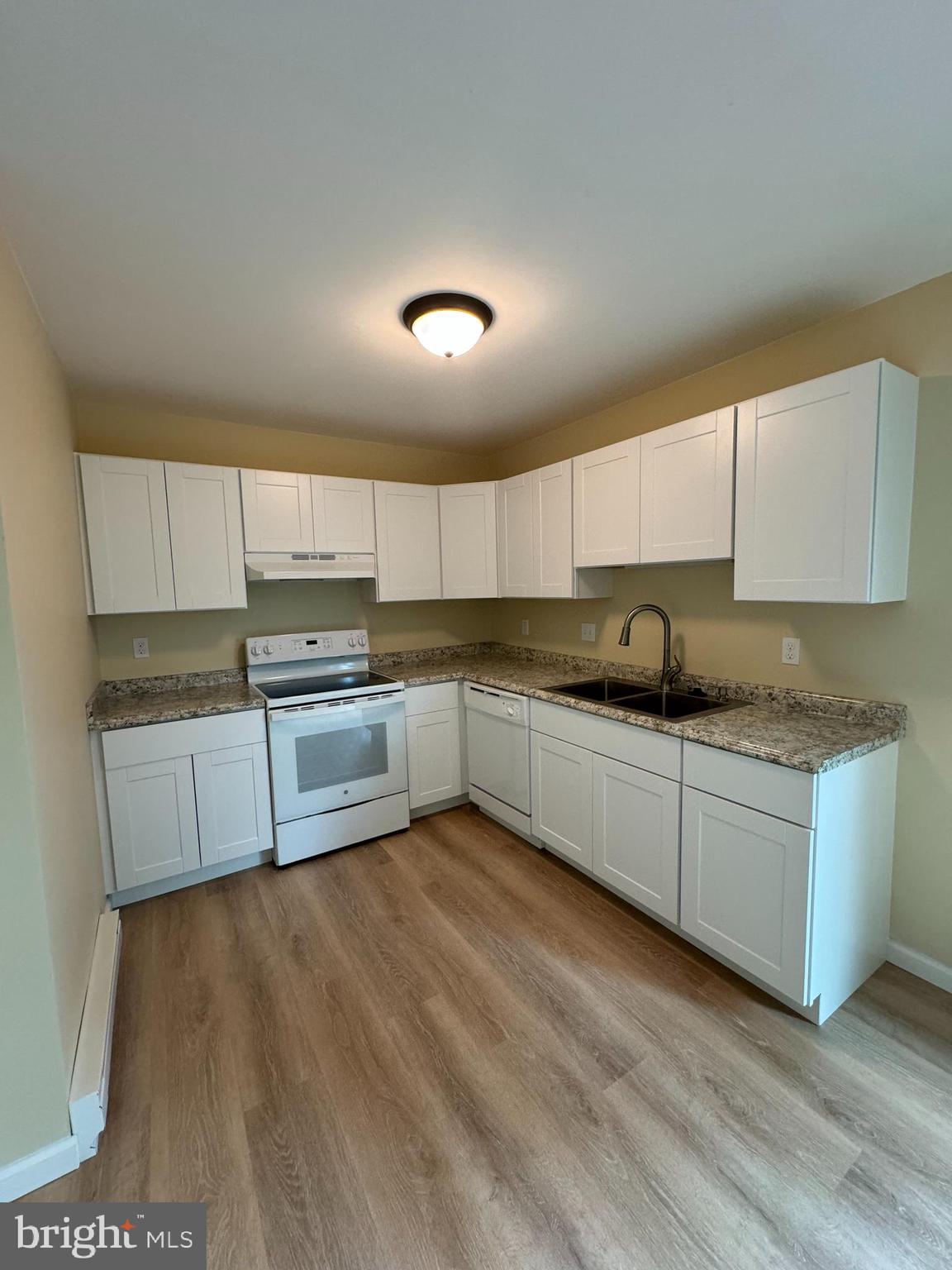 44 Akron Road Ephrata, PA 17522 - Photo 2 of 12 Gallery Image 2