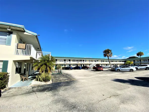 $1,200 | 2170 Knox McRae Drive, Unit 5, Titusville, FL 32780