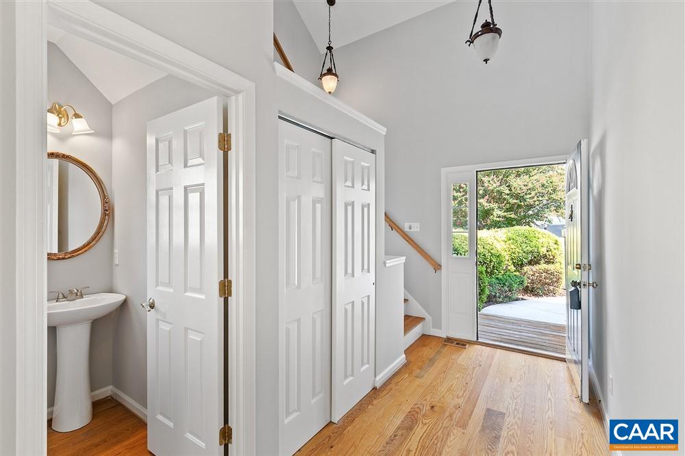 871 Swan Ridge Road Charlottesville, VA 22903 - Photo 8 of 36 Gallery Image 8