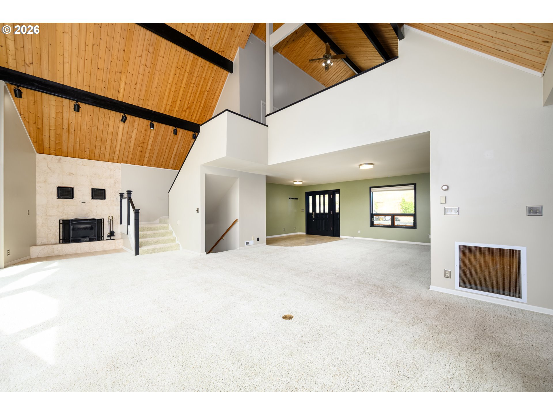 12839 North Bank Road Roseburg, OR 97470 - Photo 12 of 48