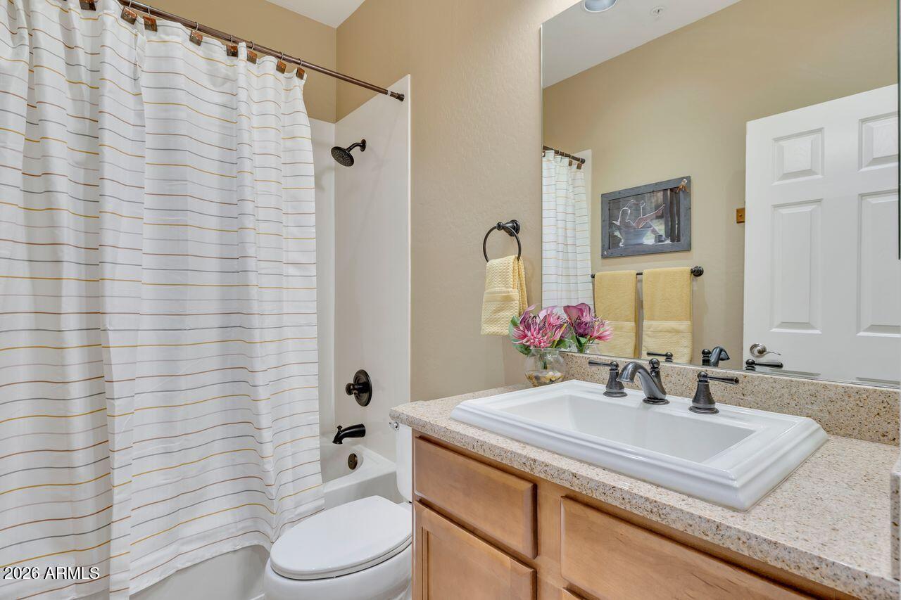 3935 East Rough Rider Road, Unit 1106 Phoenix, AZ 85050 - Photo 19 of 45 Secondary full bath
