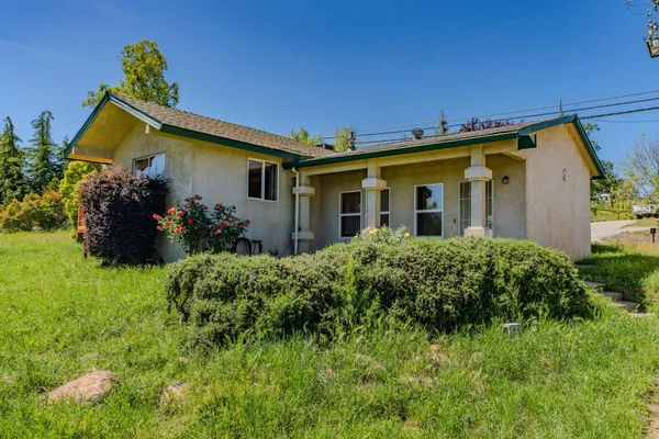 $369,000 | 2611 Hart Vickson Lane, Valley Springs, CA 95252