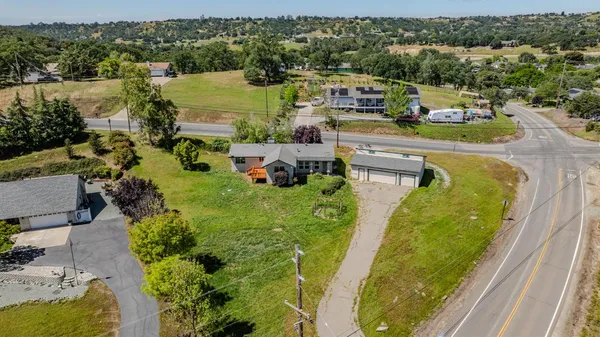 $369,000 | 2611 Hart Vickson Lane, Valley Springs, CA 95252