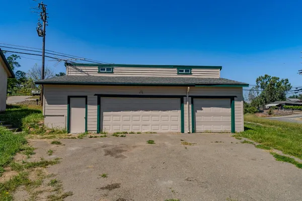 $369,000 | 2611 Hart Vickson Lane, Valley Springs, CA 95252