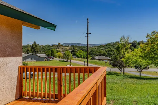 $369,000 | 2611 Hart Vickson Lane, Valley Springs, CA 95252
