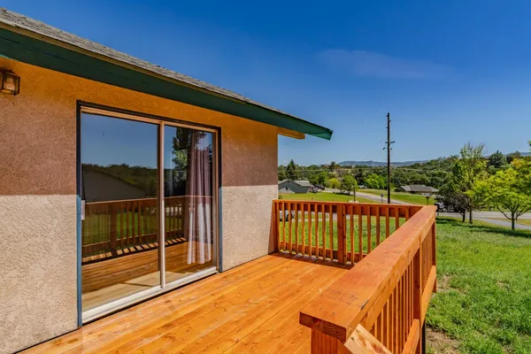 $369,000 | 2611 Hart Vickson Lane, Valley Springs, CA 95252