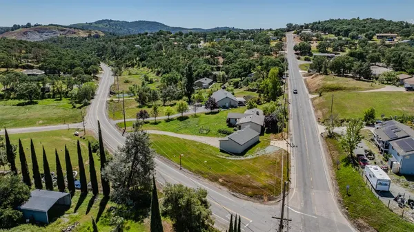 $369,000 | 2611 Hart Vickson Lane, Valley Springs, CA 95252