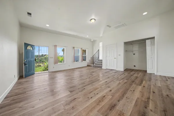 $369,000 | 2611 Hart Vickson Lane, Valley Springs, CA 95252