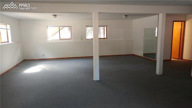 10020 Hodgen Road Colorado Springs, CO 80908 - Photo 10 of 19 Gallery Image 10
