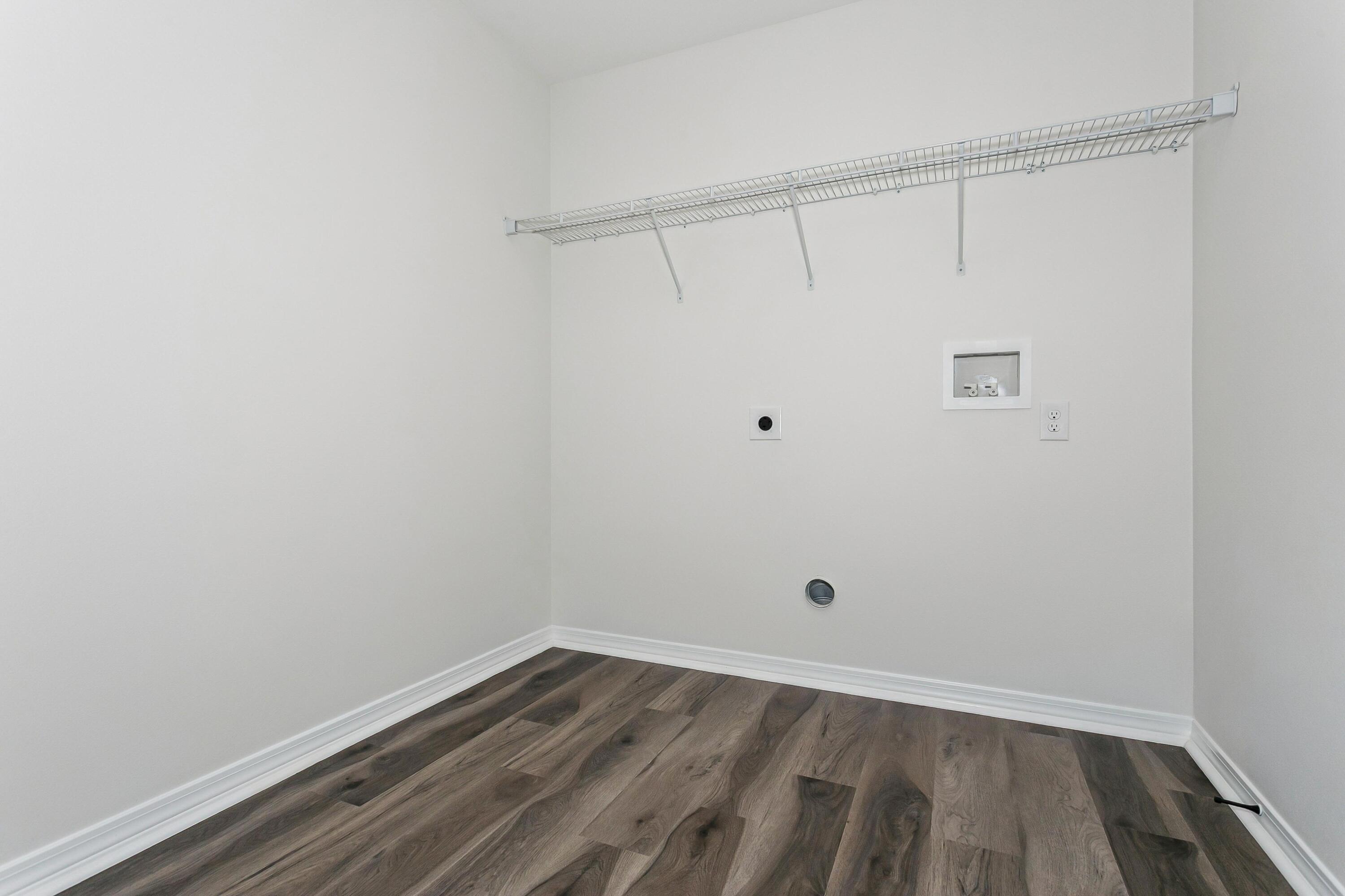 8084 3rd Street Laurel Hill, FL 32567 - Photo 28 of 34 Laundry