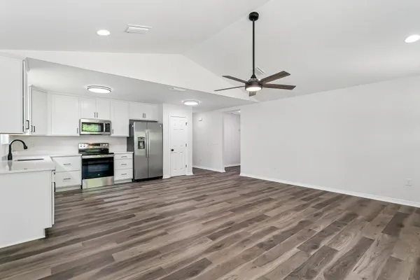 $232,897 | 8084 3rd Street, Laurel Hill, FL 32567
