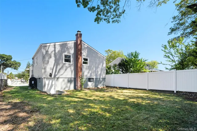 $653,000 | 792 Glendale Road, West Babylon, NY 11704