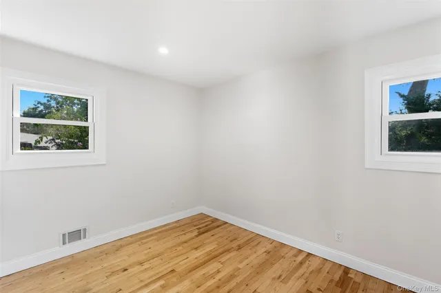 $653,000 | 792 Glendale Road, West Babylon, NY 11704