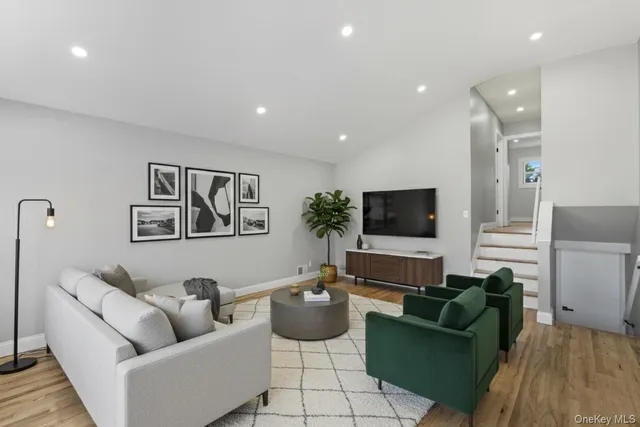 $653,000 | 792 Glendale Road, West Babylon, NY 11704