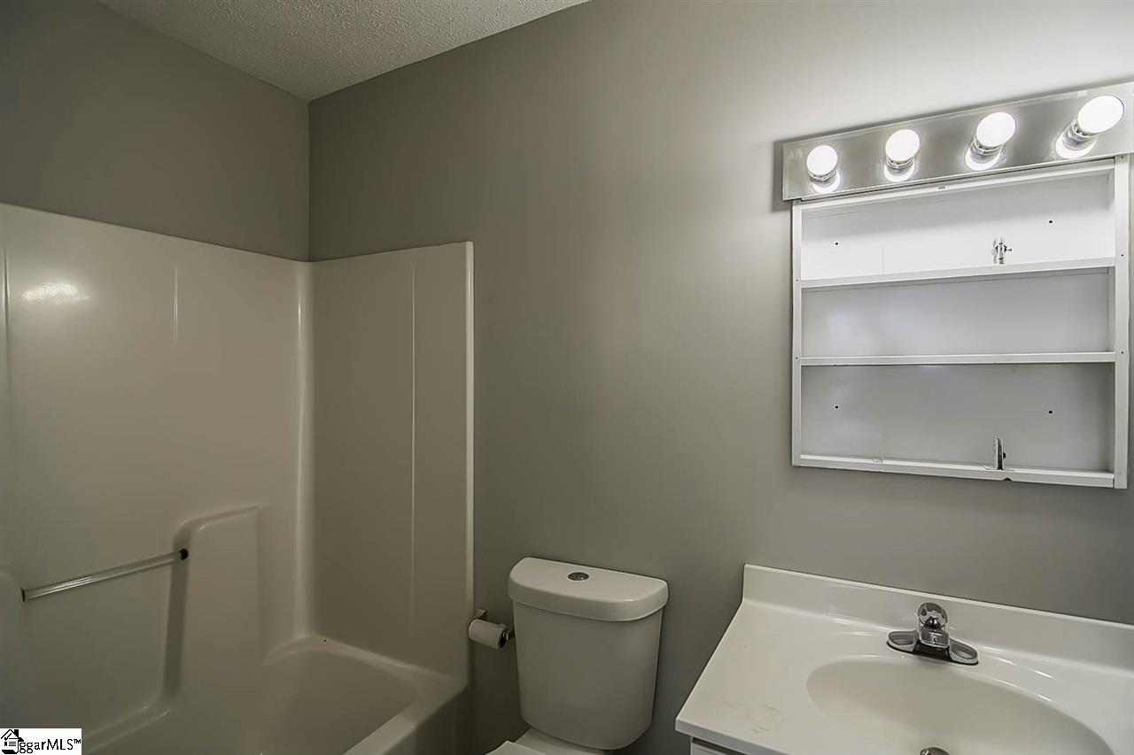 202 Indian Trail Road Seneca, SC 29672 - Photo 22 of 31 Gallery Image 22