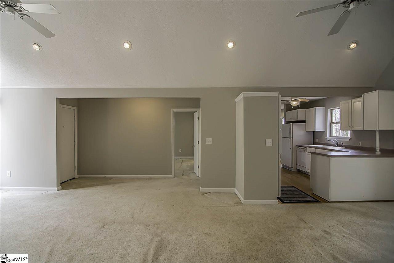 202 Indian Trail Road Seneca, SC 29672 - Photo 9 of 31 Gallery Image 9