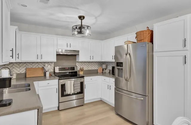 $574,500 | 1156 Marsh Harbor Lane, Charleston, SC 29492