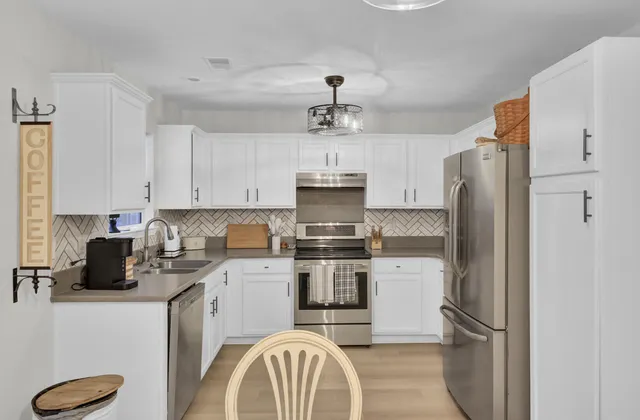 $574,500 | 1156 Marsh Harbor Lane, Charleston, SC 29492