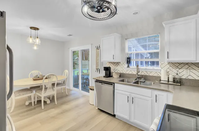 $574,500 | 1156 Marsh Harbor Lane, Charleston, SC 29492