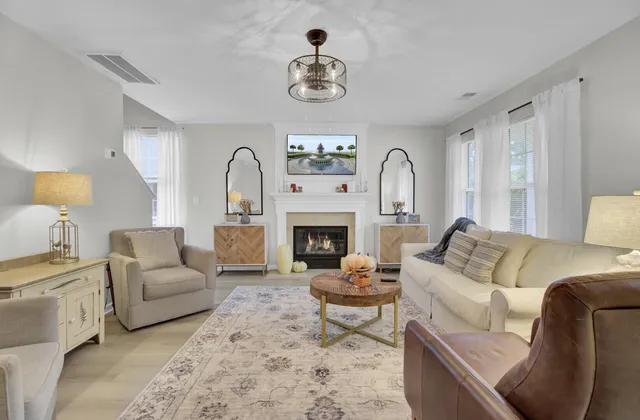 $574,500 | 1156 Marsh Harbor Lane, Charleston, SC 29492