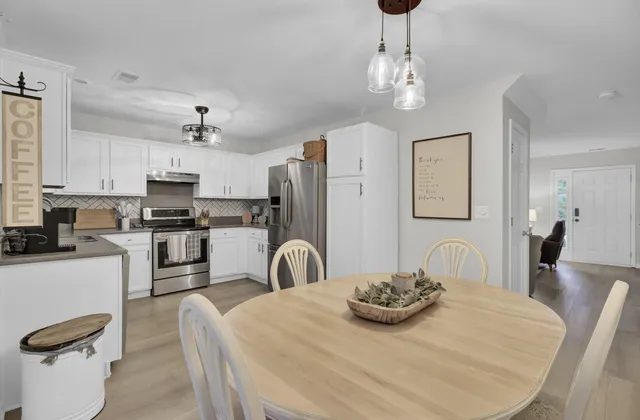 $574,500 | 1156 Marsh Harbor Lane, Charleston, SC 29492